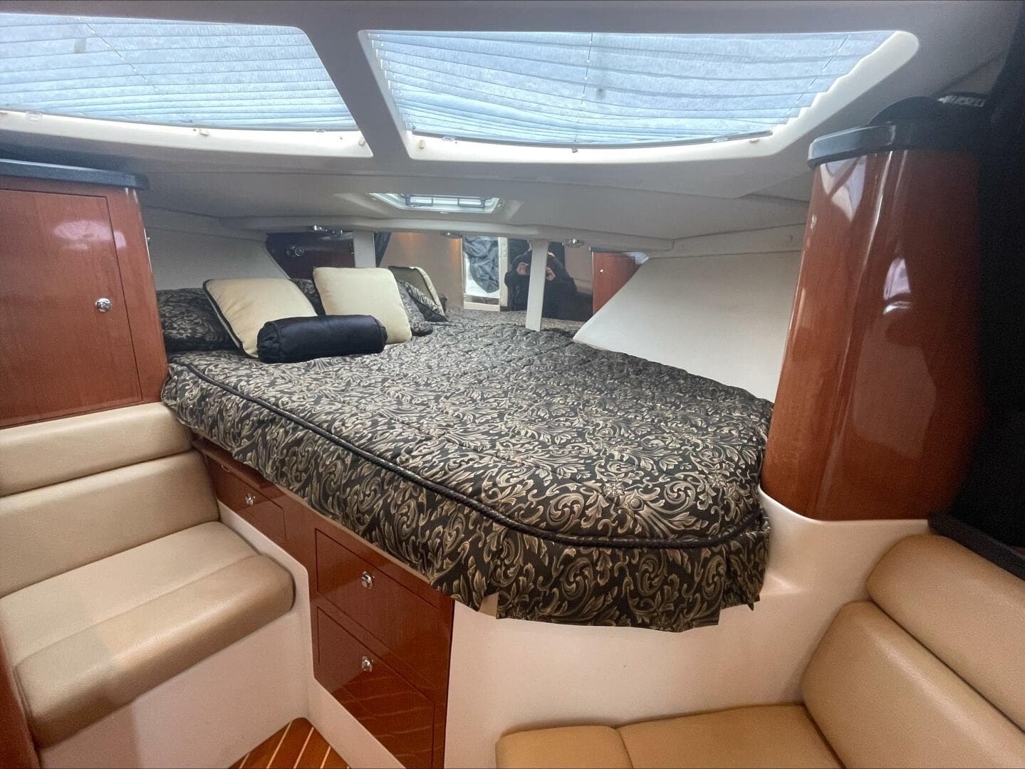 2007 Regal 3360 Window Express — photo 10