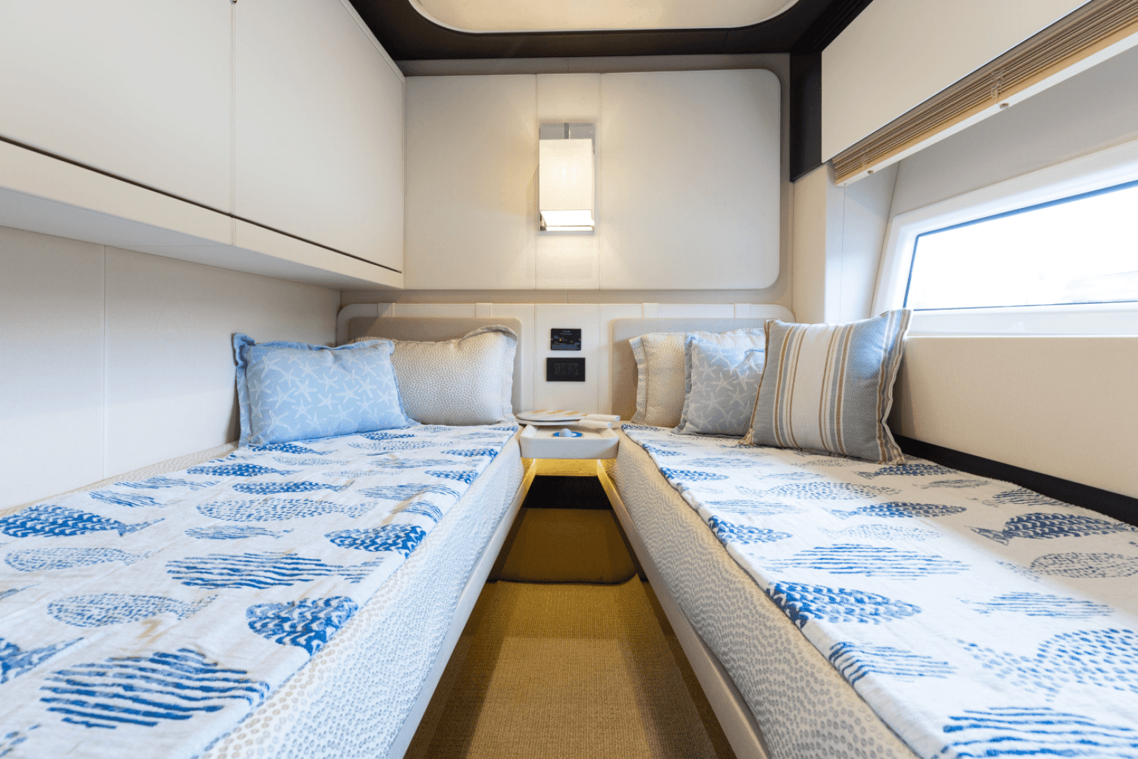 2019 Azimut 77S — photo 34