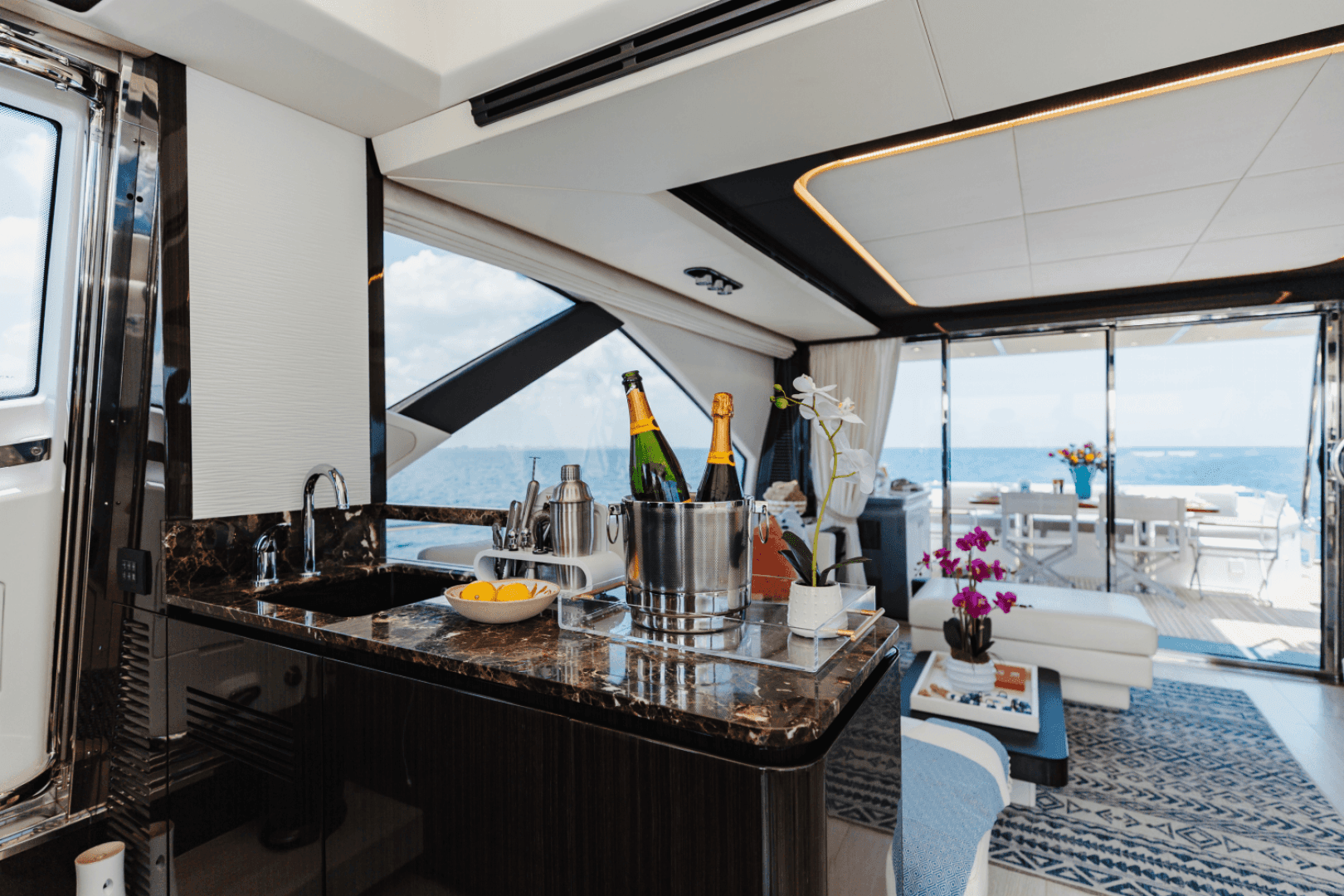 2019 Azimut 77S — photo 45