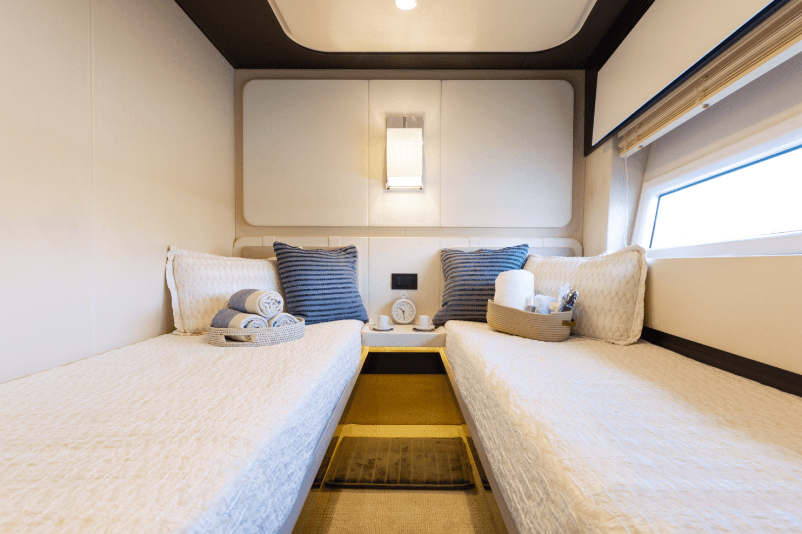 2019 Azimut 77S — photo 30