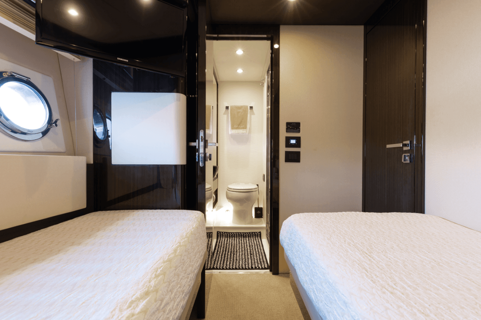 2019 Azimut 77S — photo 31