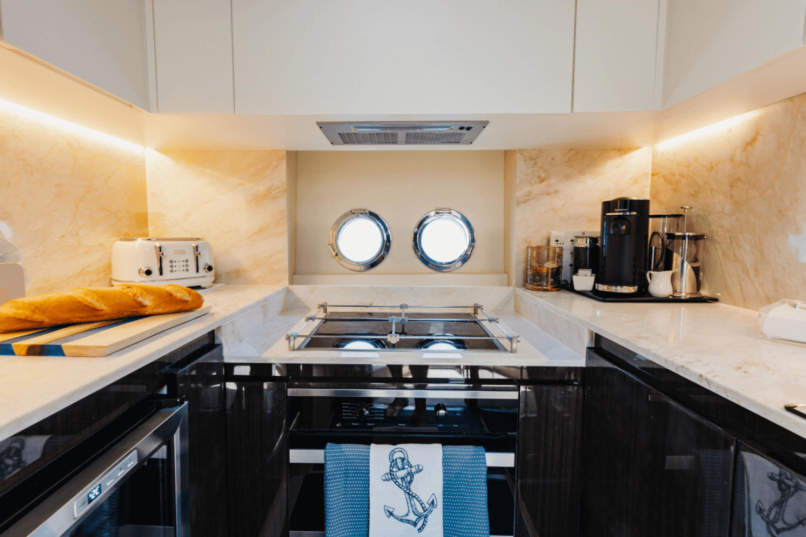 2019 Azimut 77S — photo 48