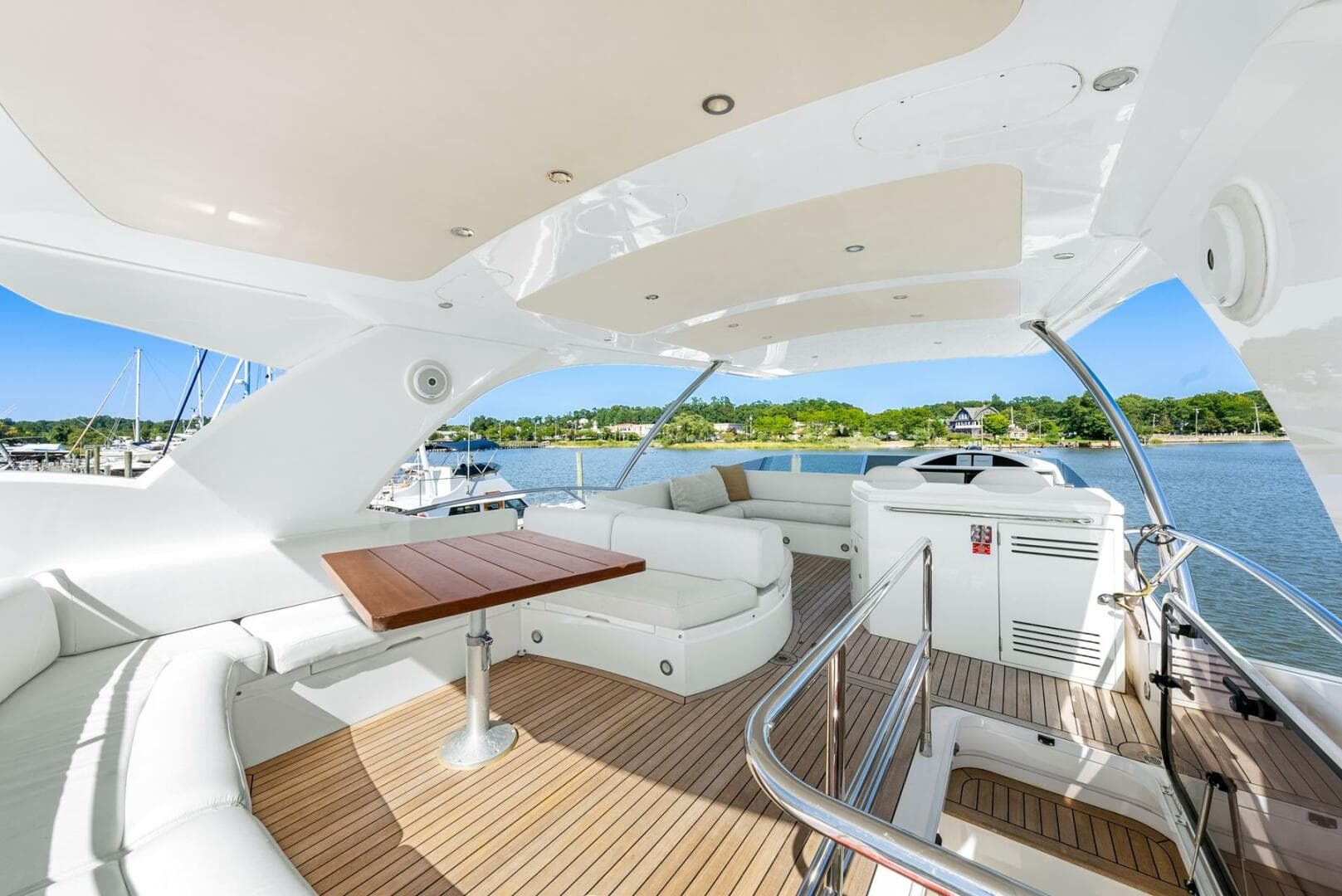 2016 Sunseeker Manhattan 65 — photo 41