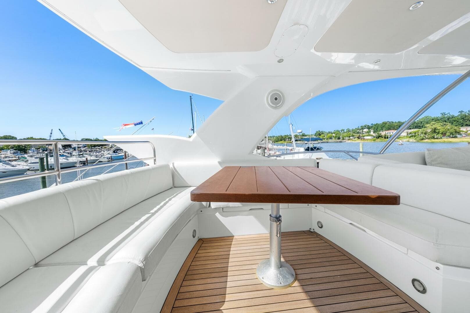 2016 Sunseeker Manhattan 65 — photo 34
