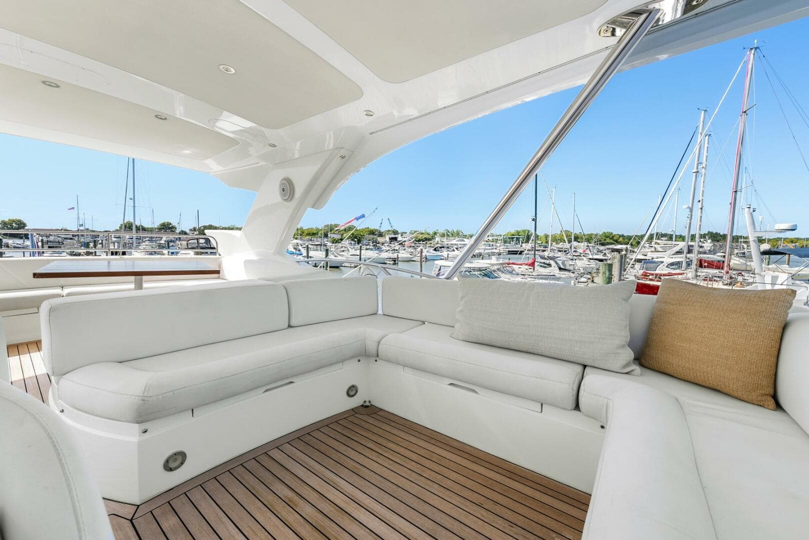2016 Sunseeker Manhattan 65 — photo 39