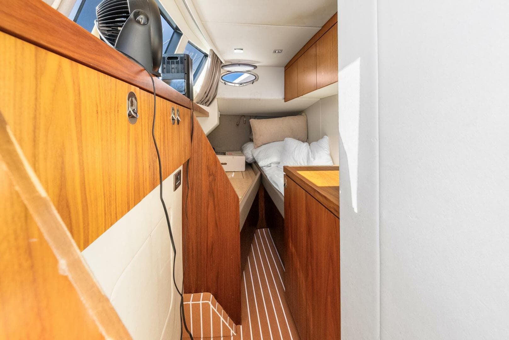 2016 Sunseeker Manhattan 65 — photo 110