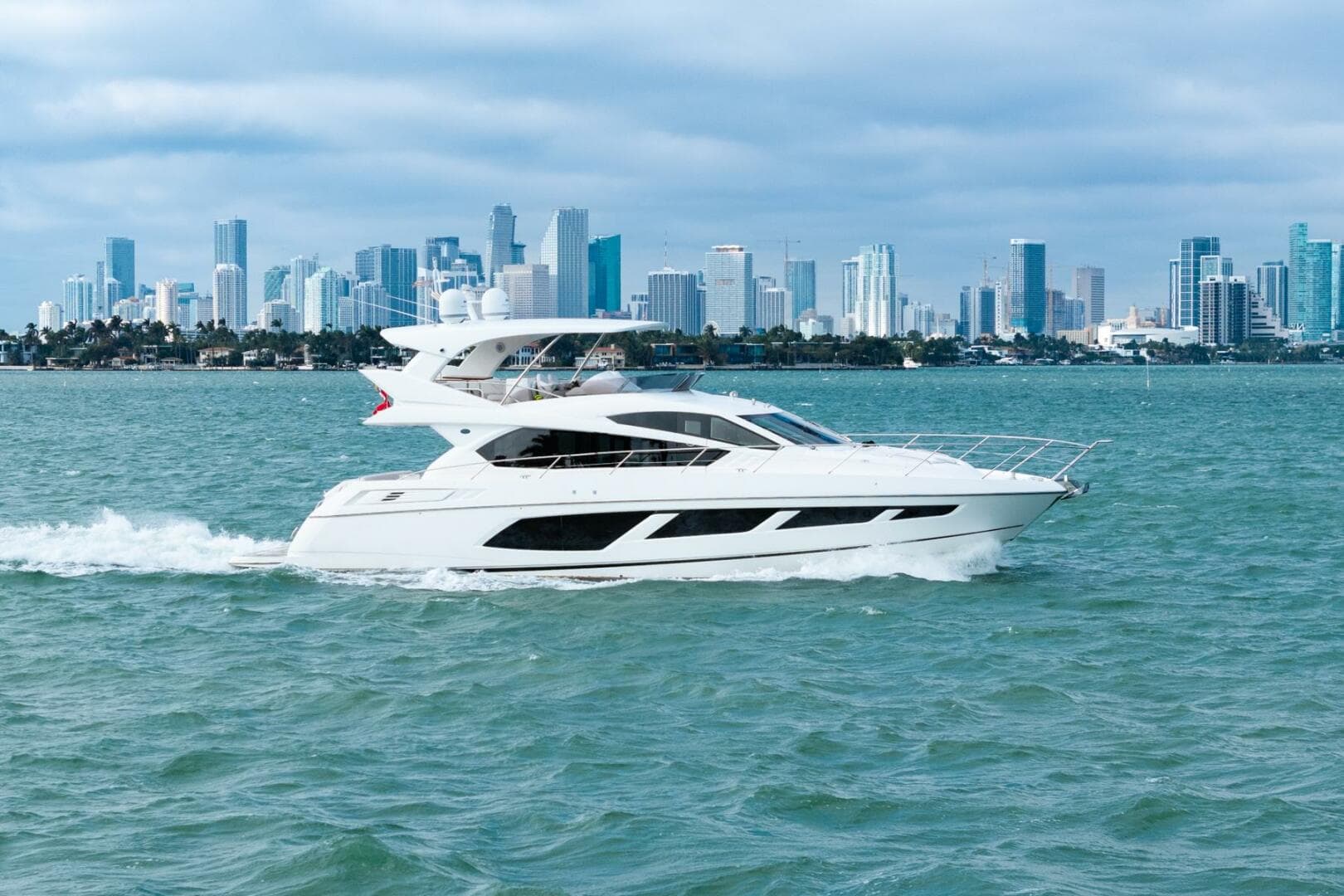 2016 Sunseeker Manhattan 65 — photo 10