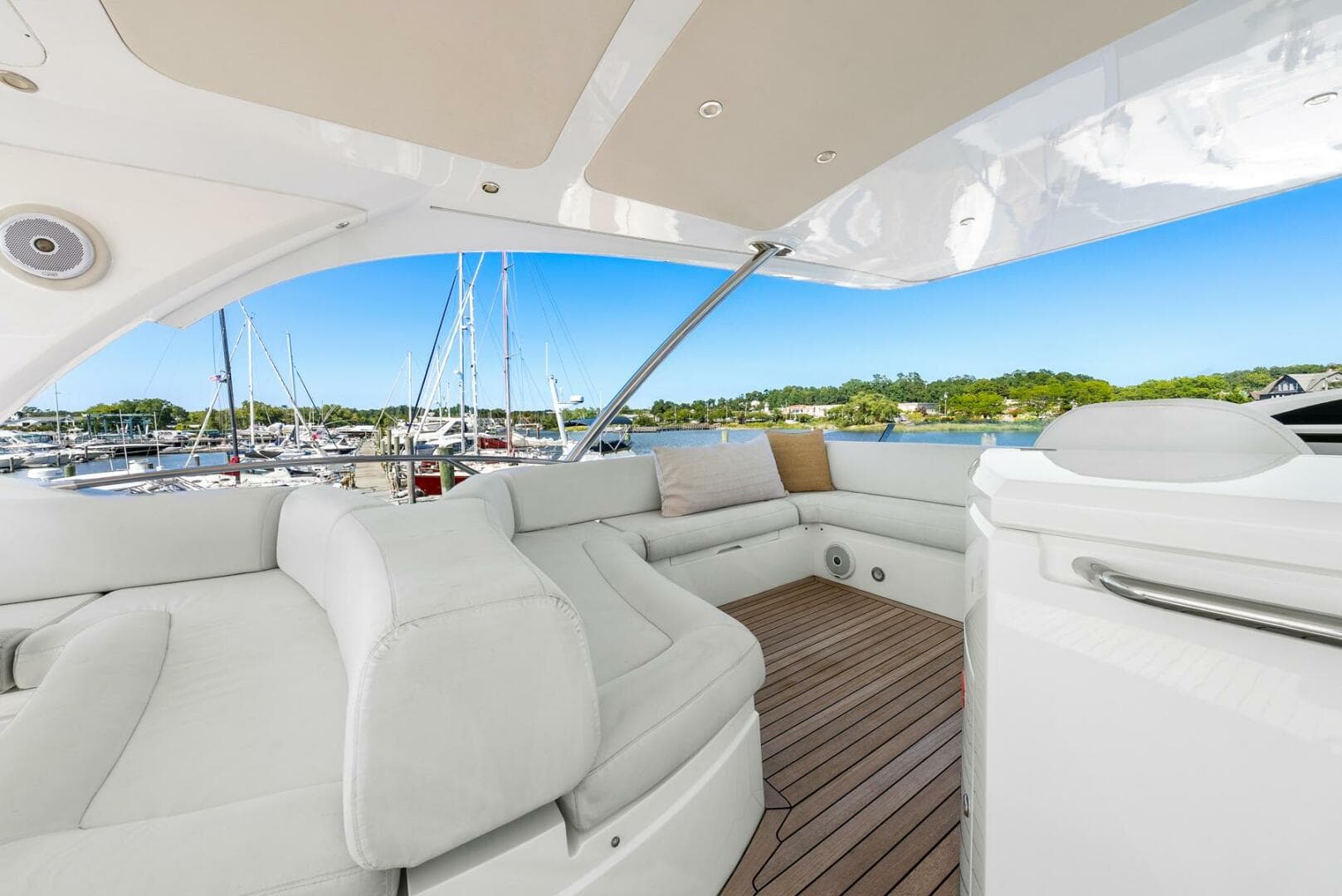 2016 Sunseeker Manhattan 65 — photo 37
