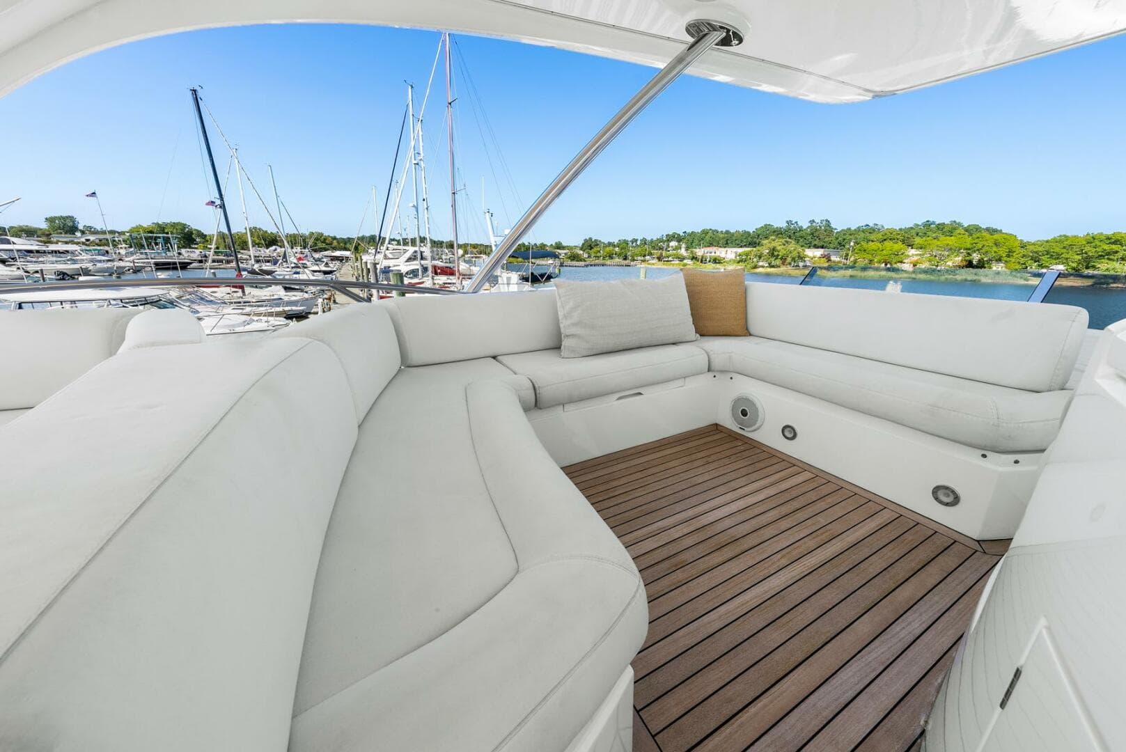 2016 Sunseeker Manhattan 65 — photo 38