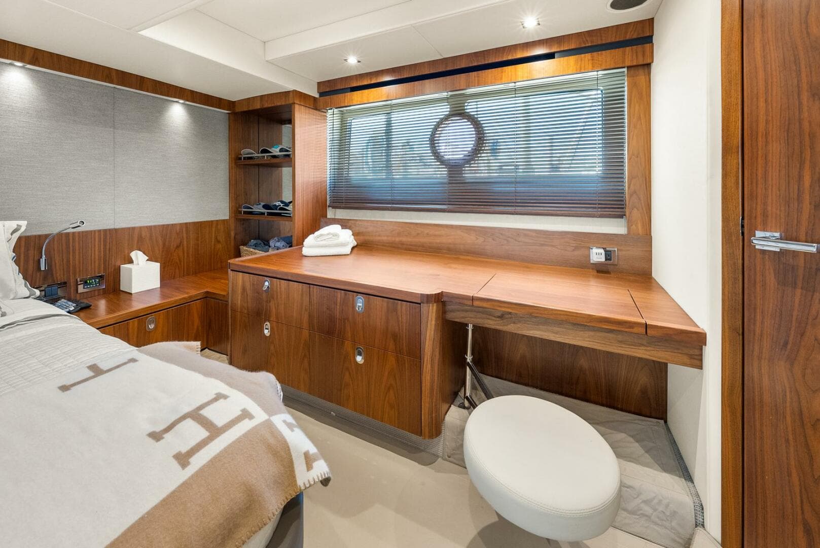 2016 Sunseeker Manhattan 65 — photo 82