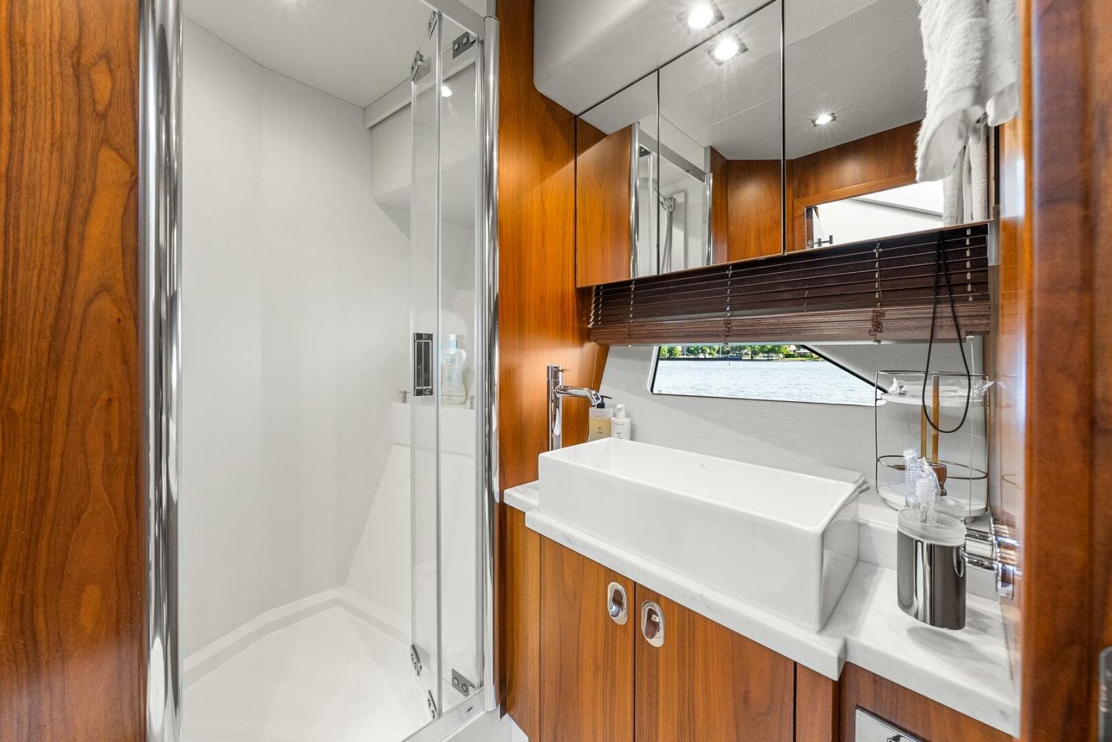 2016 Sunseeker Manhattan 65 — photo 70