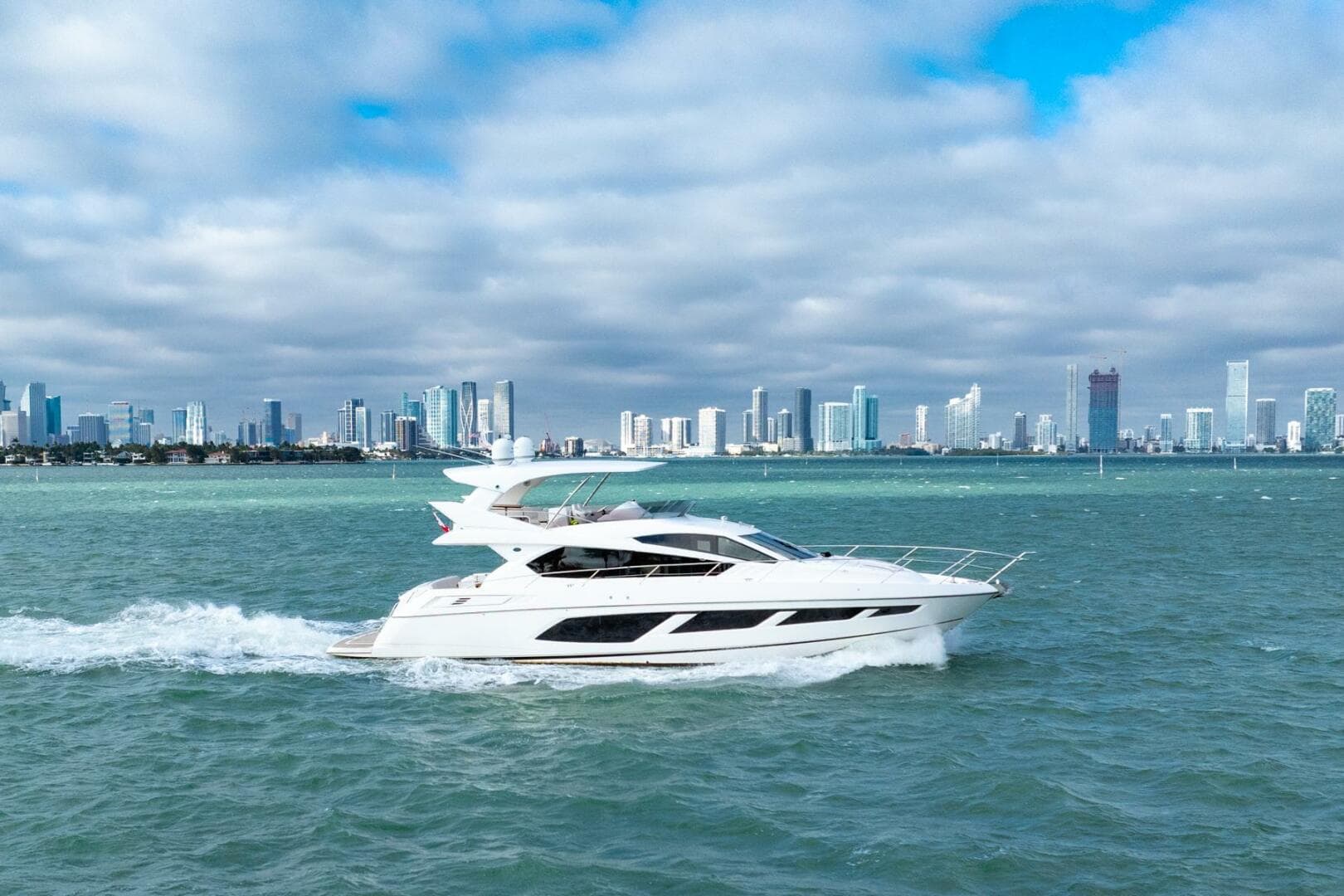 2016 Sunseeker Manhattan 65 — photo 9