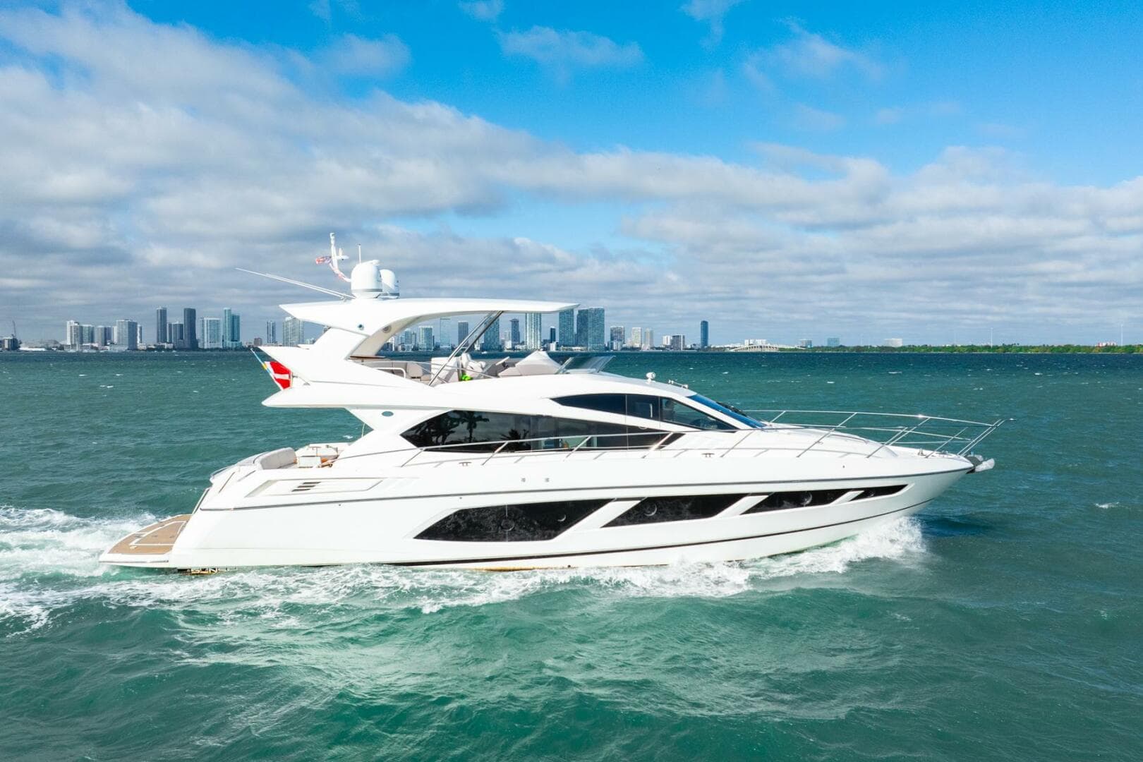 2016 Sunseeker Manhattan 65 — photo 23