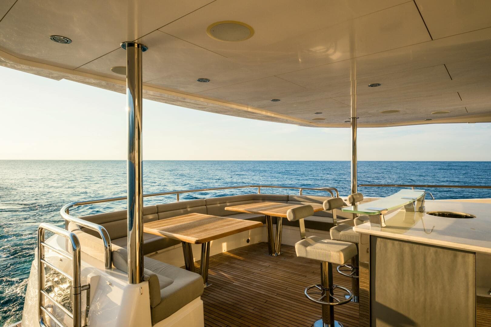 2018 Sunseeker 116 Yacht — photo 15