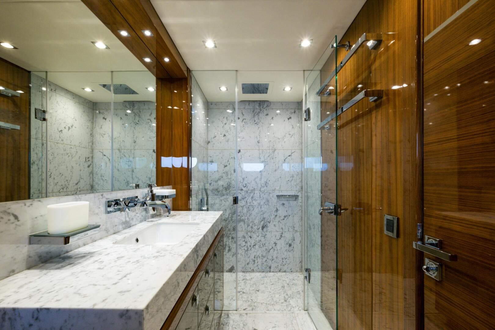 2018 Sunseeker 116 Yacht — photo 36