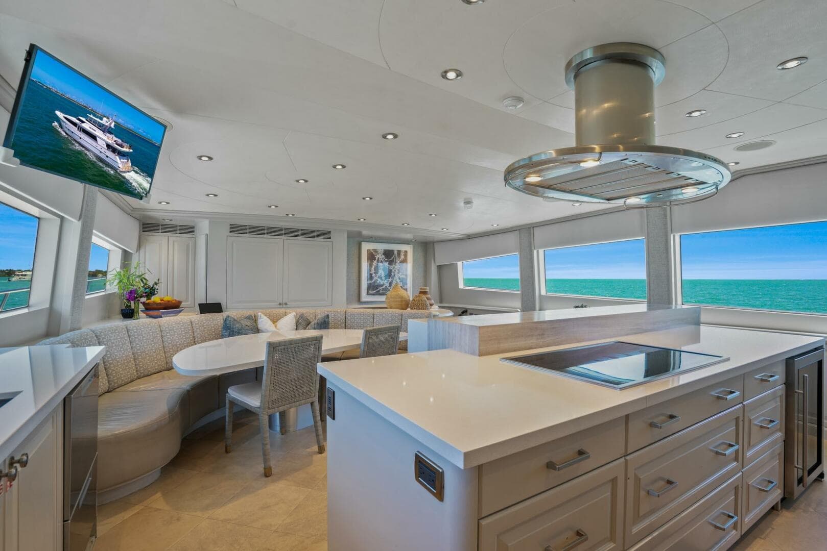 2004 Crescent Raised Pilothouse — photo 13