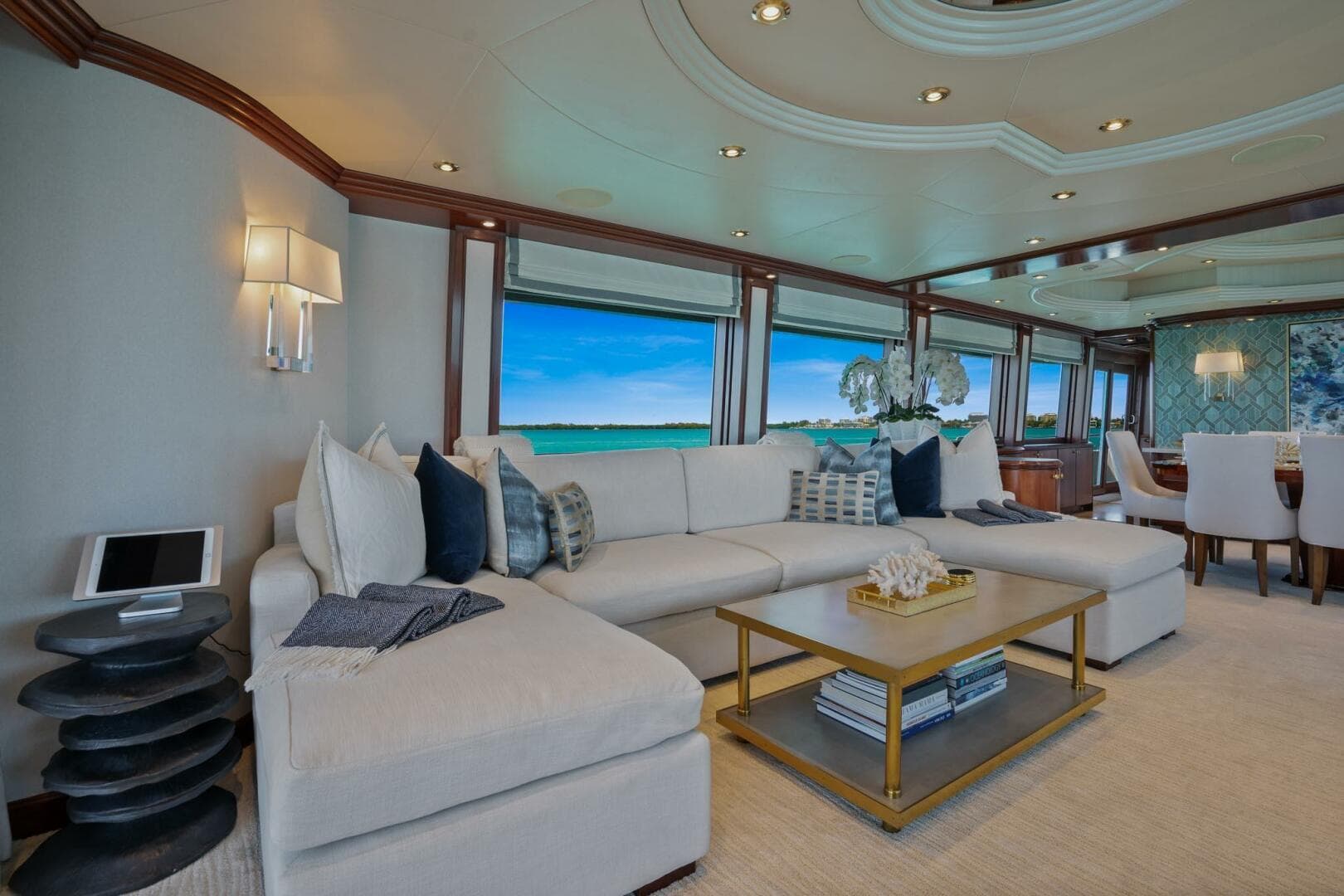 2004 Crescent Raised Pilothouse — photo 4