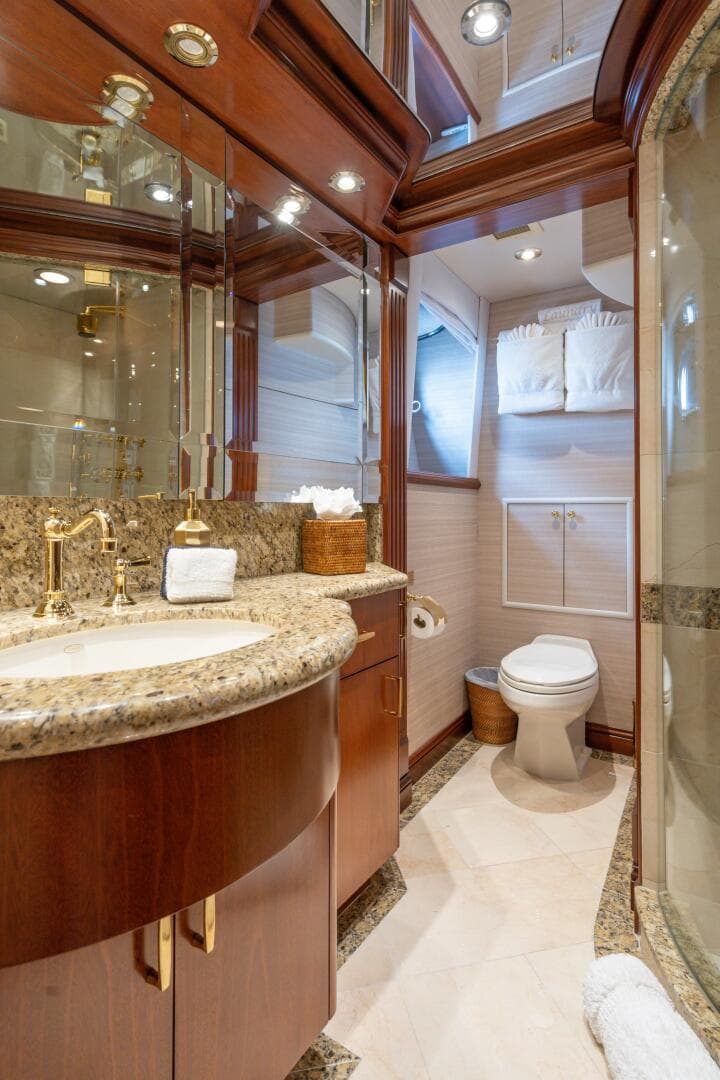 2004 Crescent Raised Pilothouse — photo 29