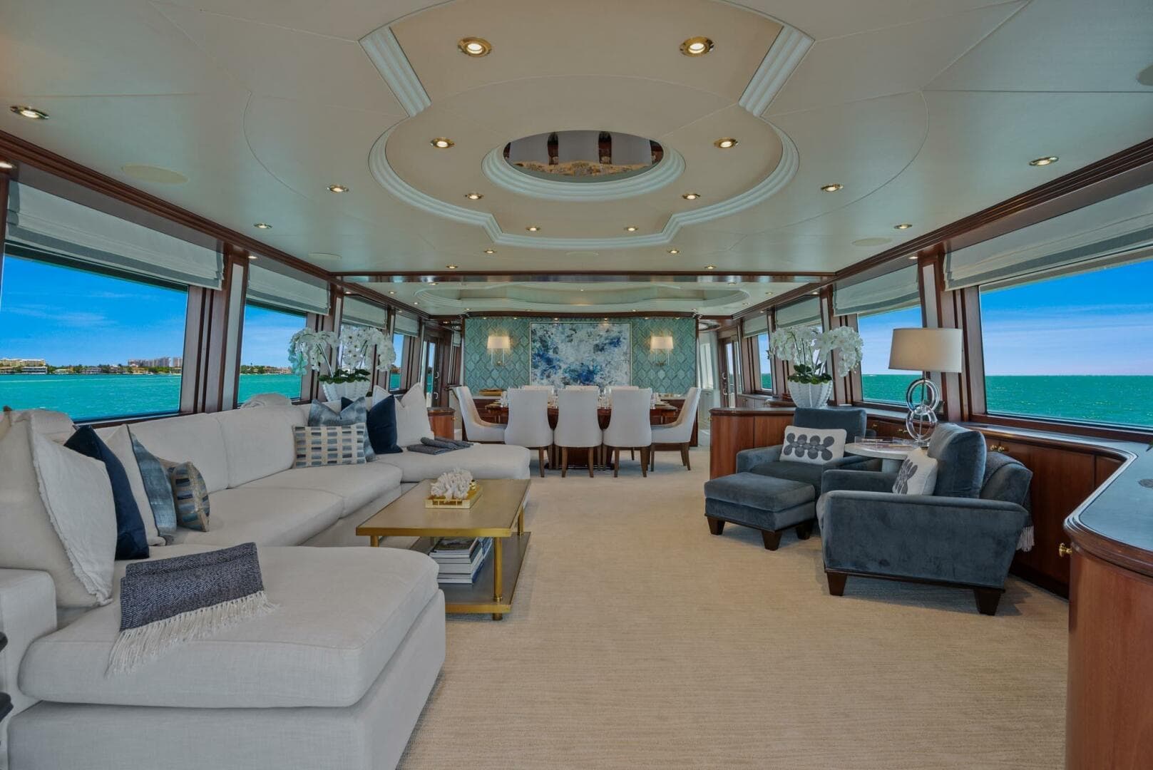 2004 Crescent Raised Pilothouse — photo 2