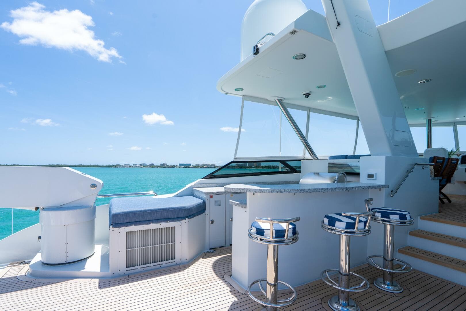 2004 Crescent Raised Pilothouse — photo 45