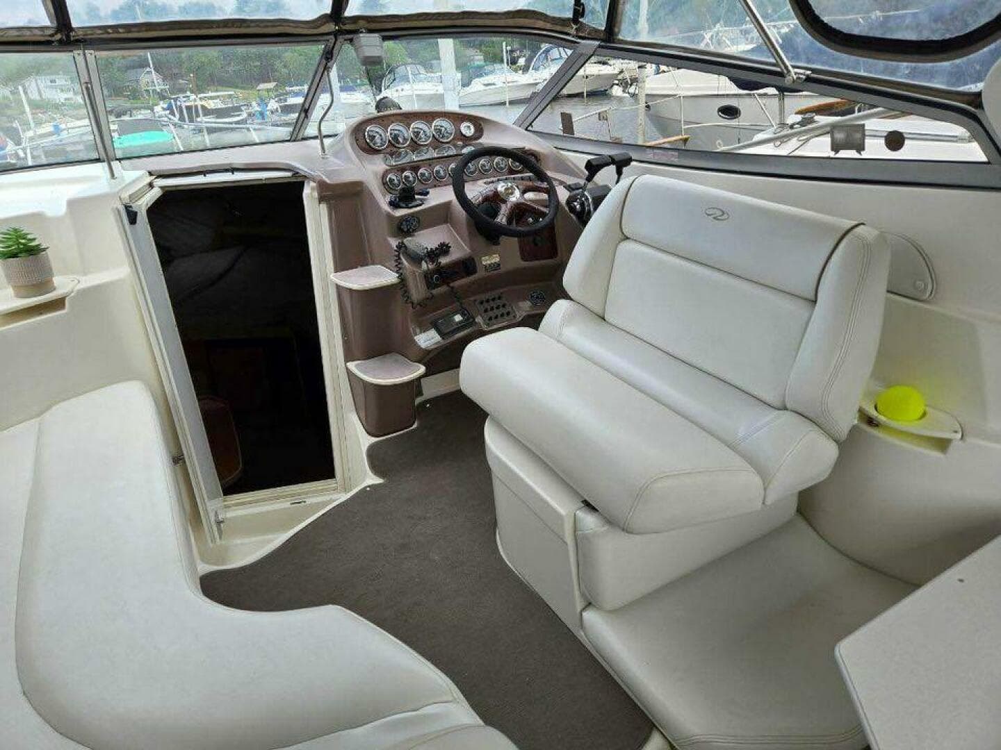 2003 Regal 2860 Commodore — photo 9