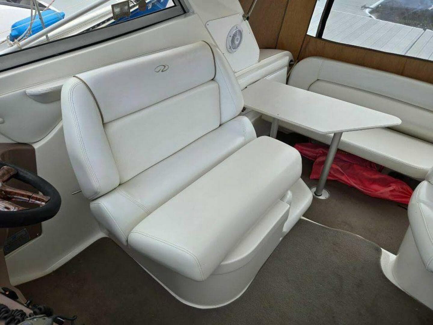 2003 Regal 2860 Commodore — photo 3