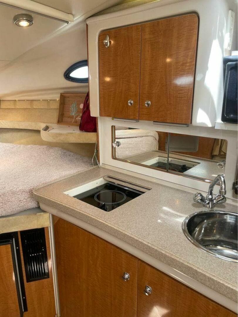 2003 Regal 2860 Commodore — photo 4