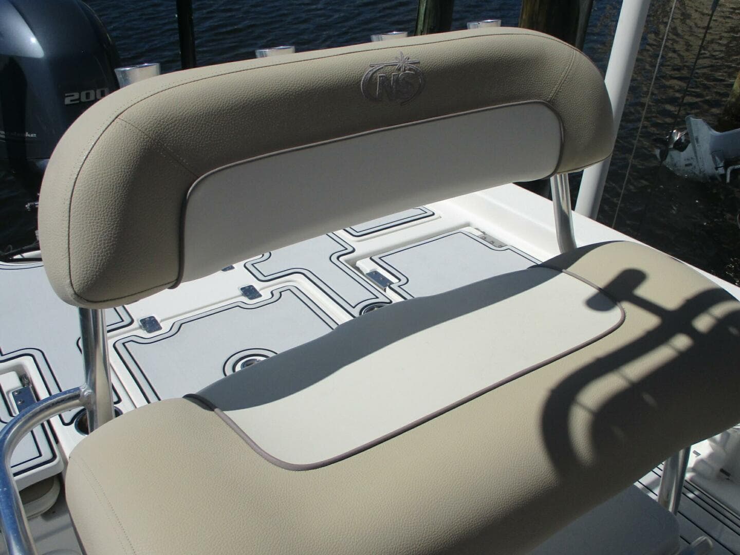 2018 Nauticstar — photo 17