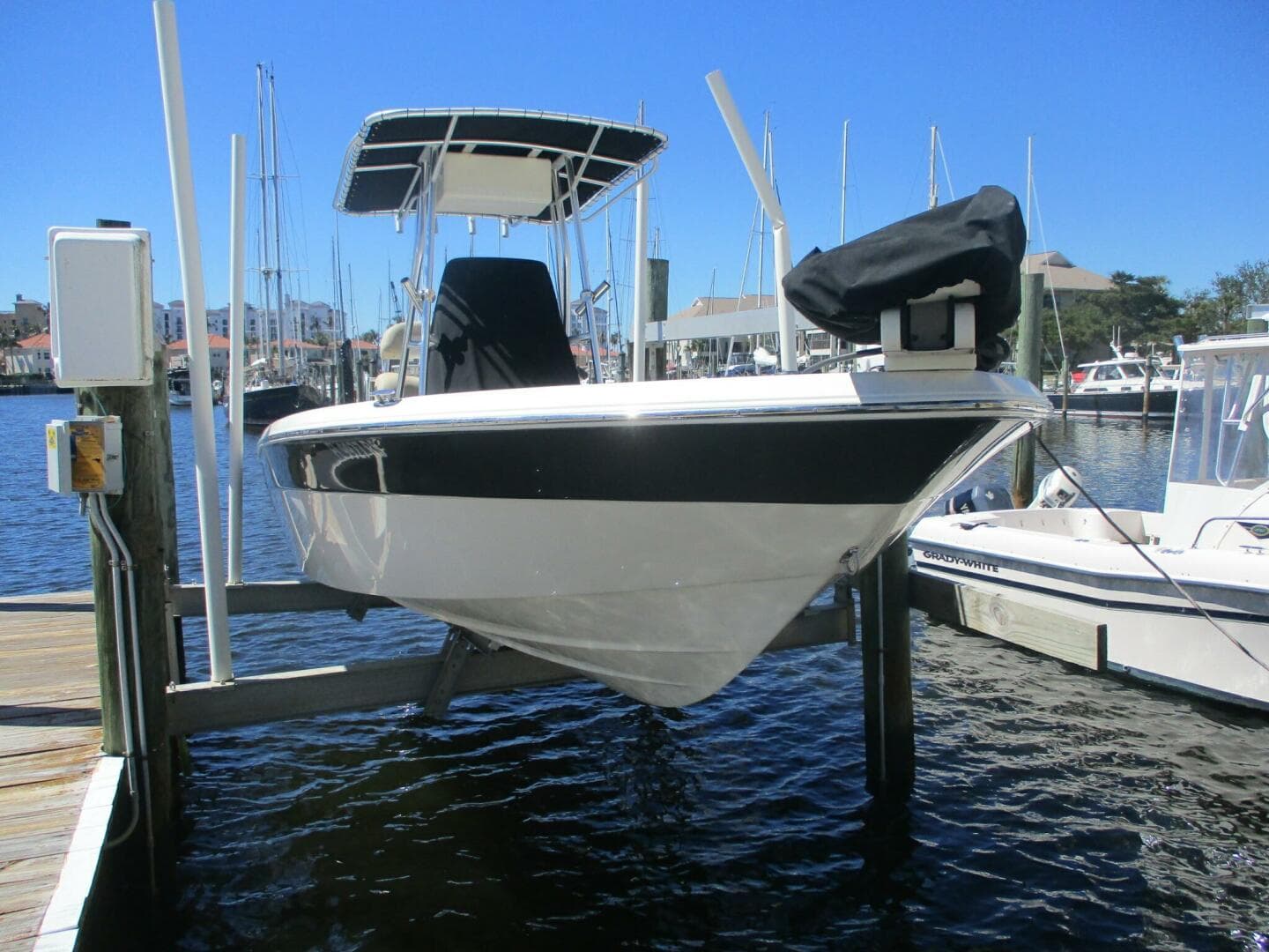 2018 Nauticstar — photo 2