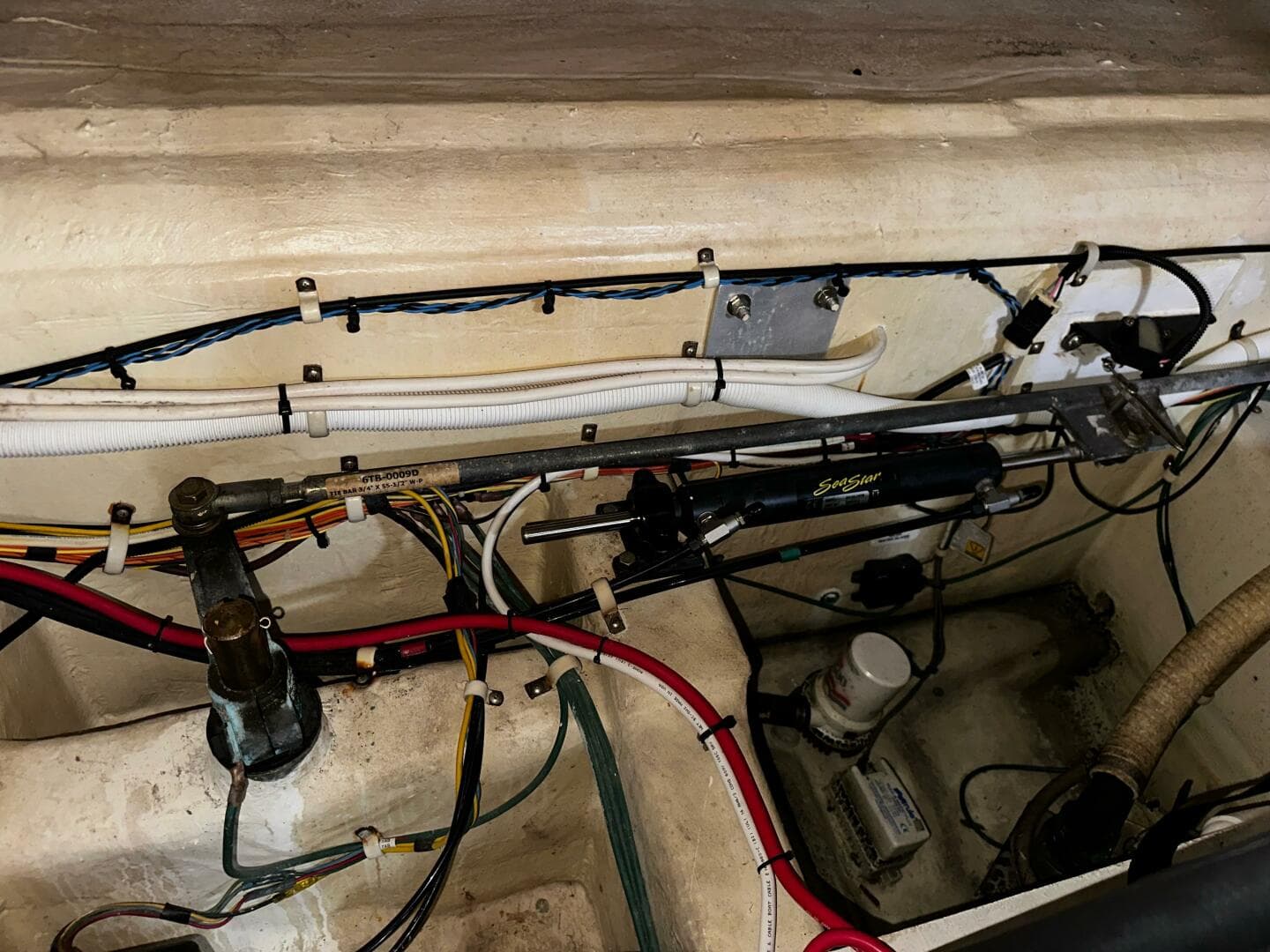 2013 Carver C34 — photo 17