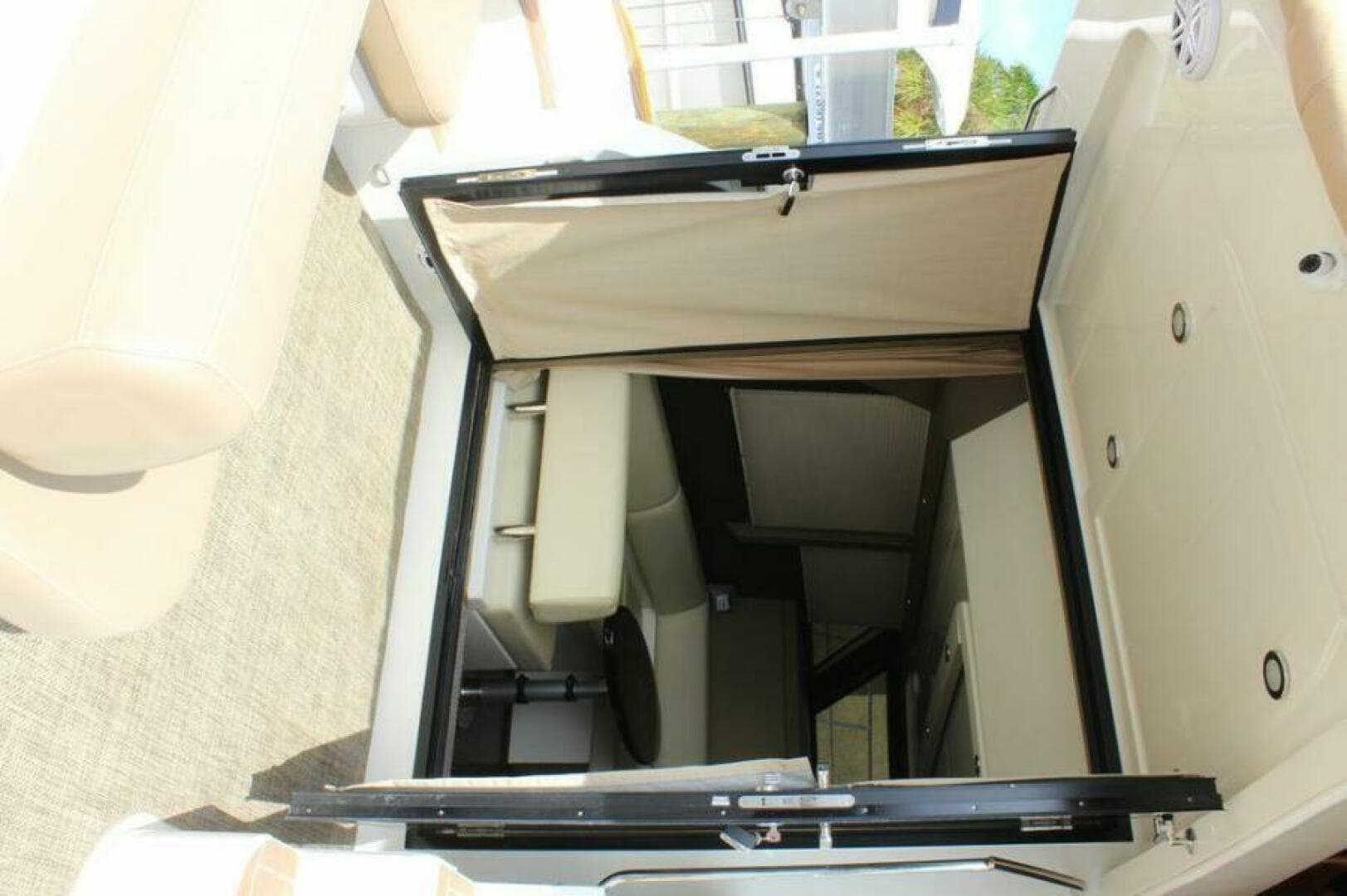 2013 Carver C34 — photo 4