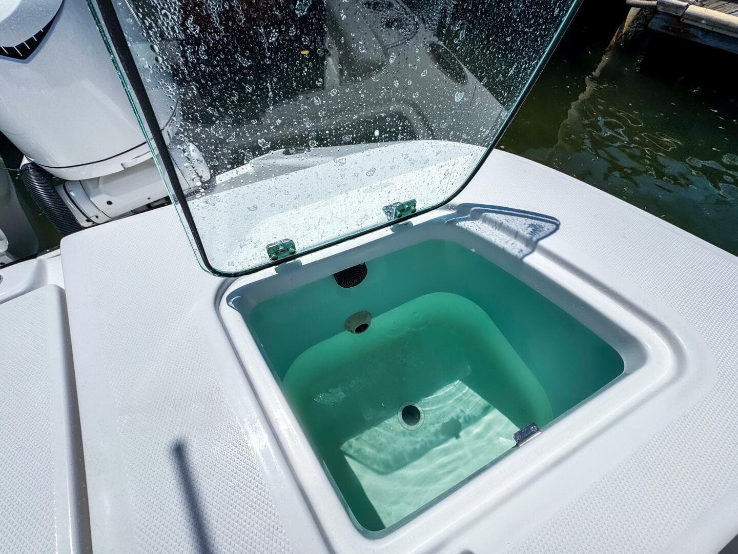 2025 Edgewater 370 CC — photo 15