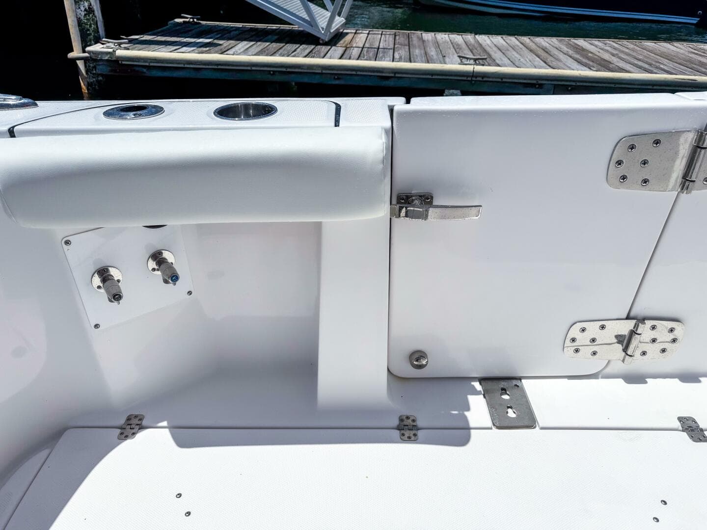 2025 Edgewater 370 CC — photo 30