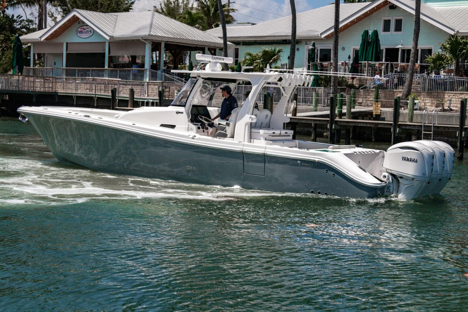 2025 Edgewater 370 CC — photo 10