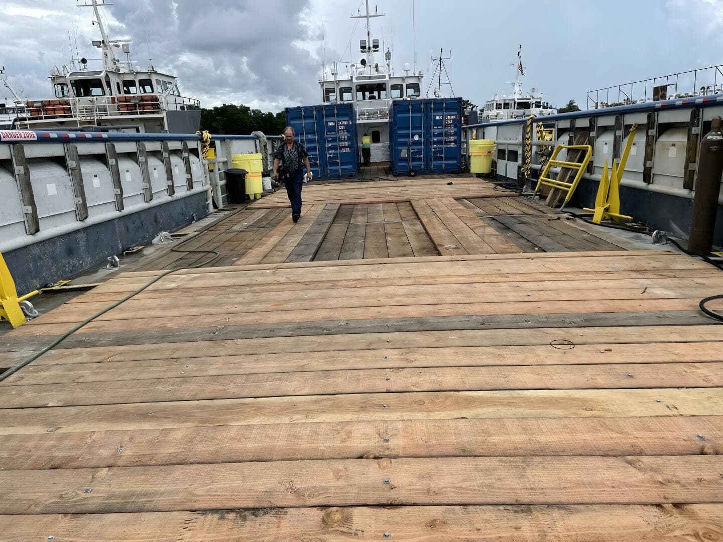 2002 Custom C & G Boat Works High Speed Supply Vessel — photo 5