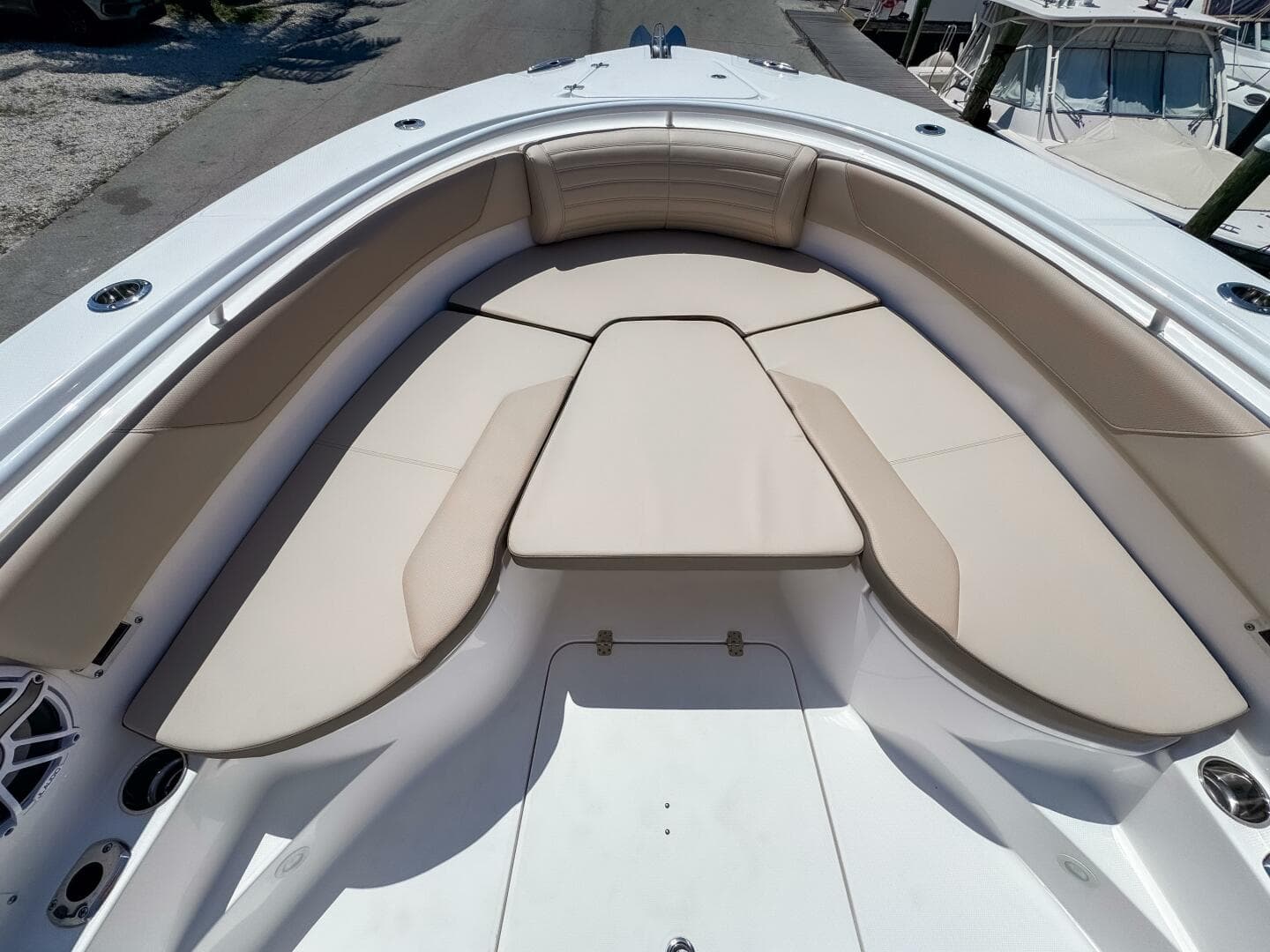 2025 Edgewater 325 CC — photo 30