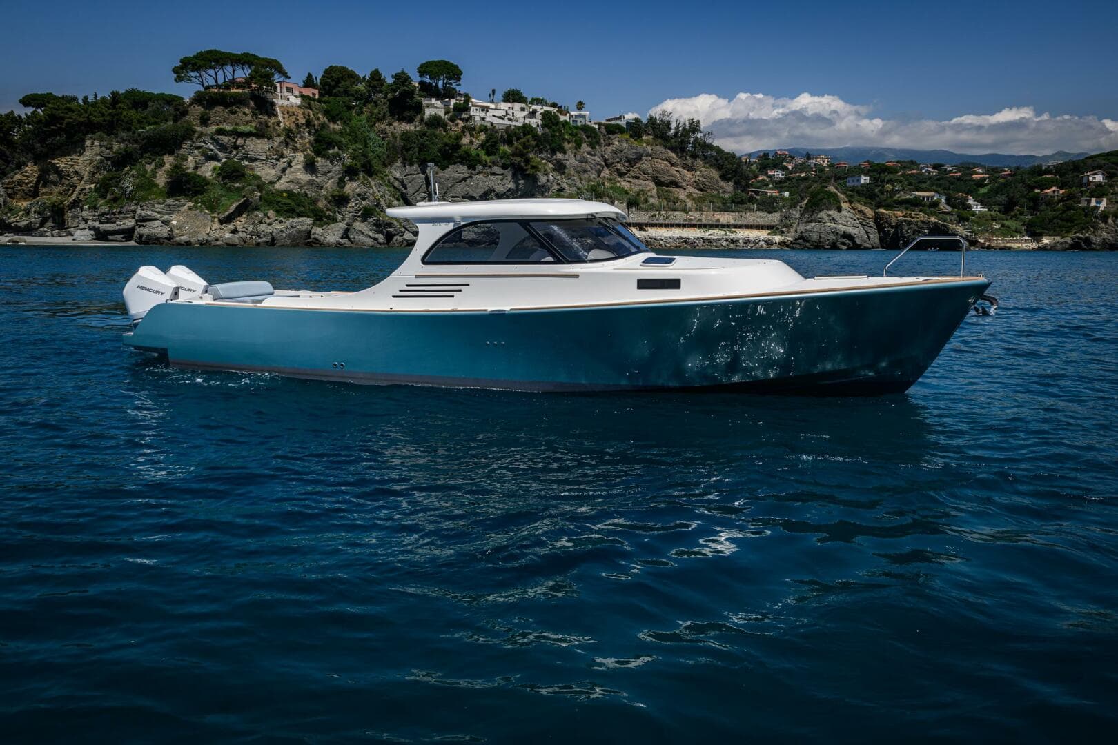 2025 Toy Marine 39 Outboard — photo 1