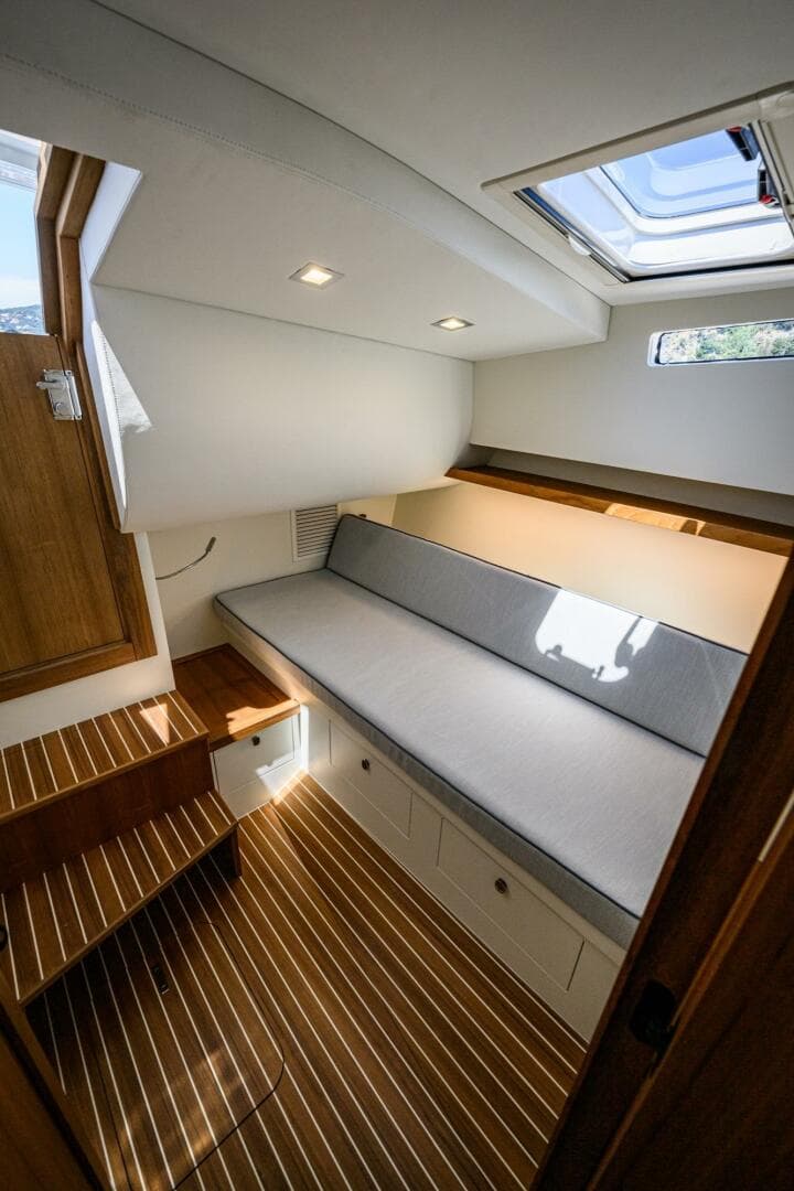 2025 Toy Marine 39 Outboard — photo 17