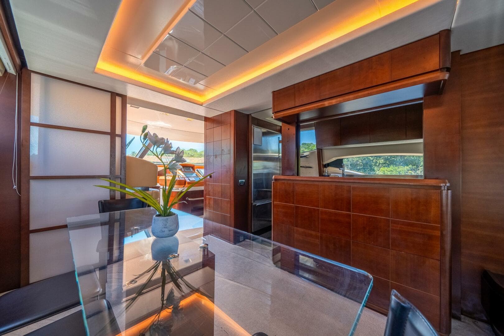 2010 Azimut 75 Fly — photo 28