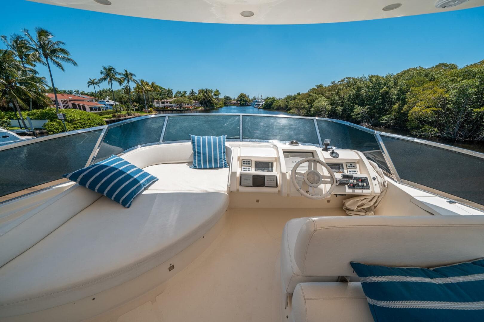 2010 Azimut 75 Fly — photo 17