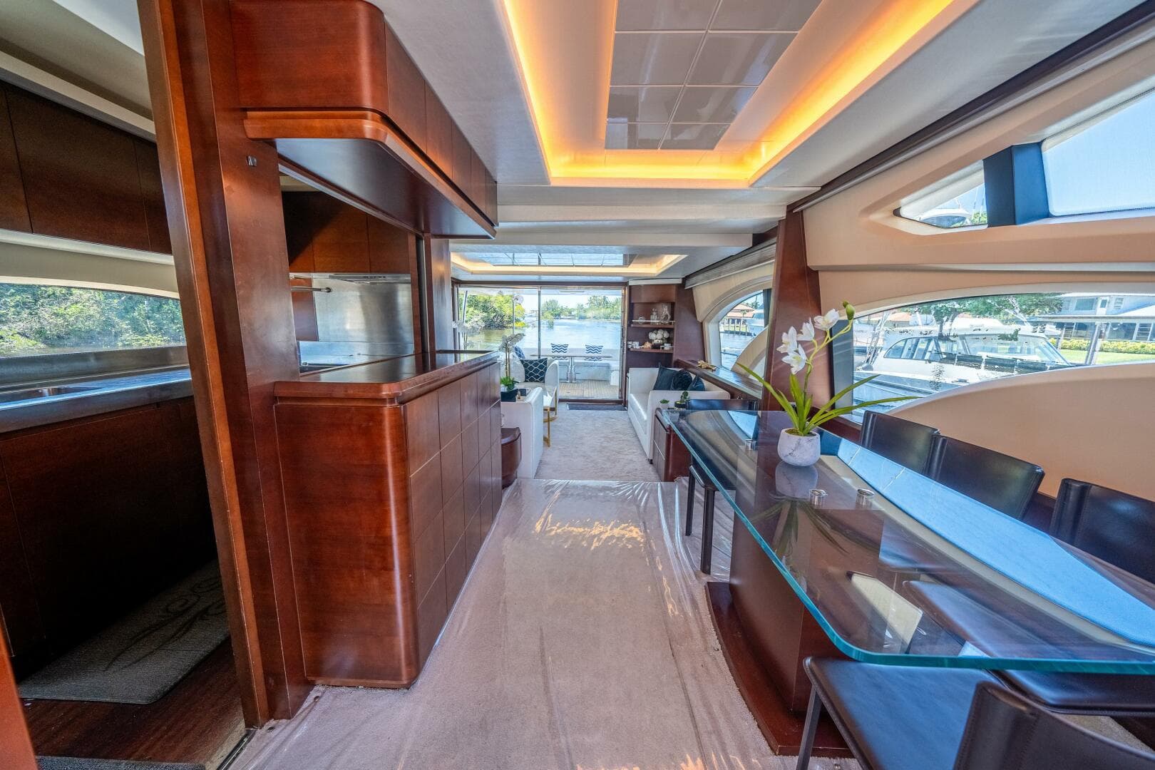 2010 Azimut 75 Fly — photo 29