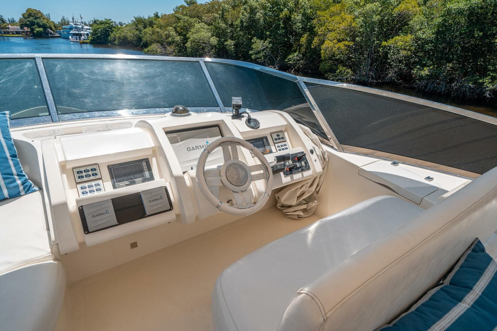 2010 Azimut 75 Fly — photo 18