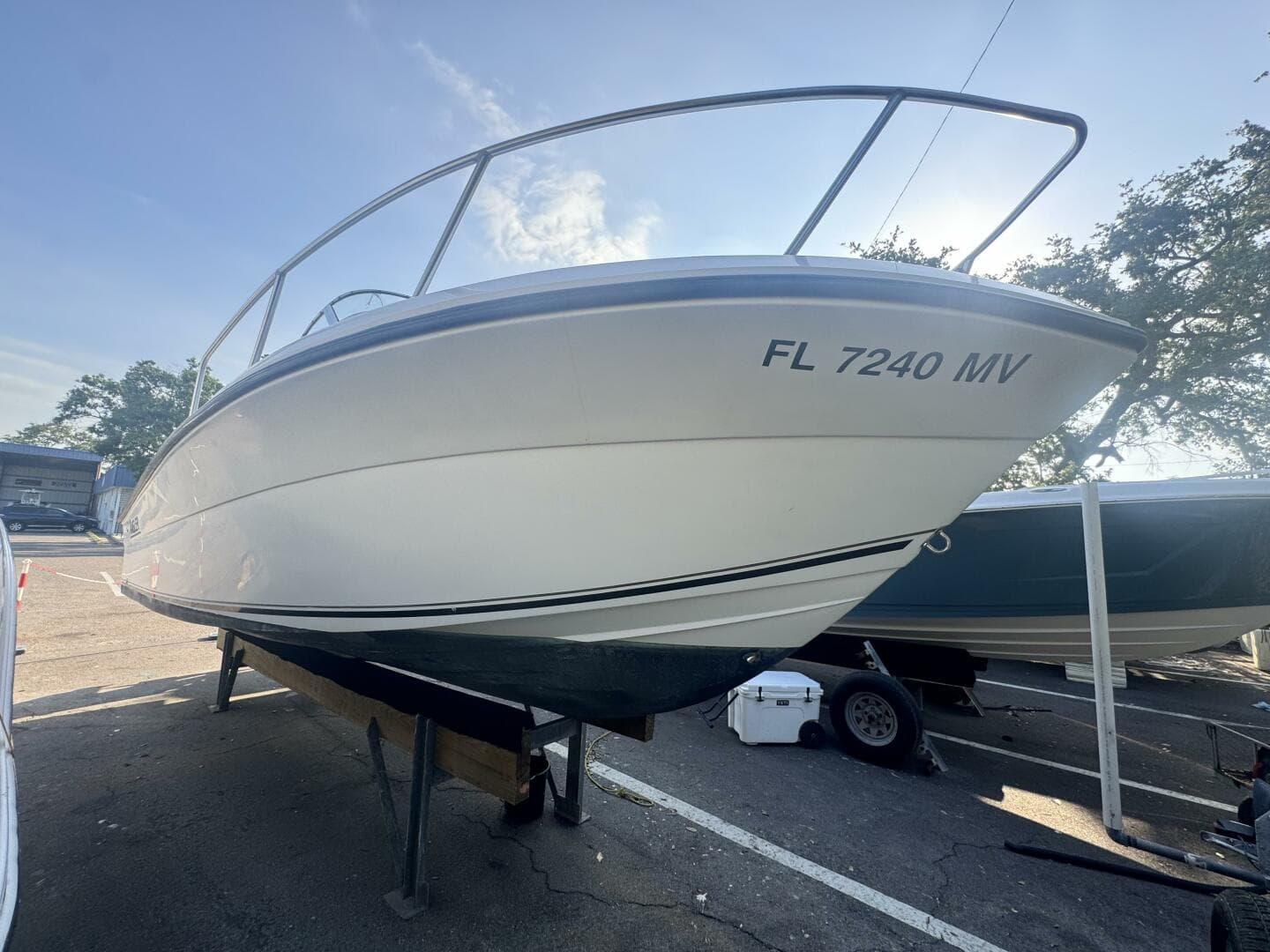 2004 Angler 220 Walkaround — photo 2