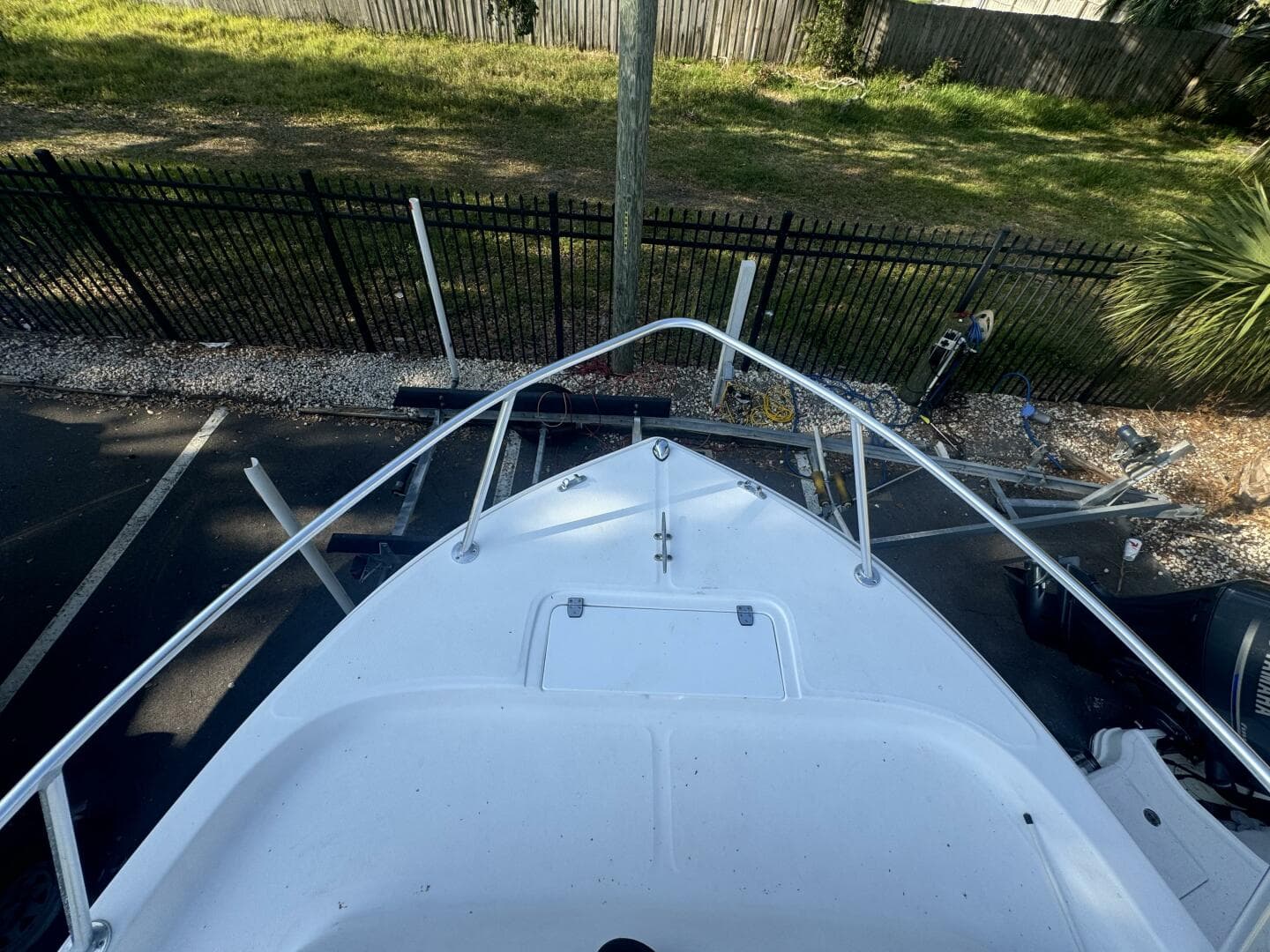 2004 Angler 220 Walkaround — photo 16