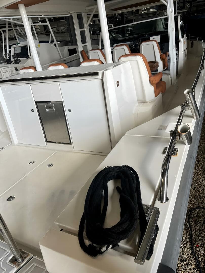 2018 Axopar 370 — photo 4