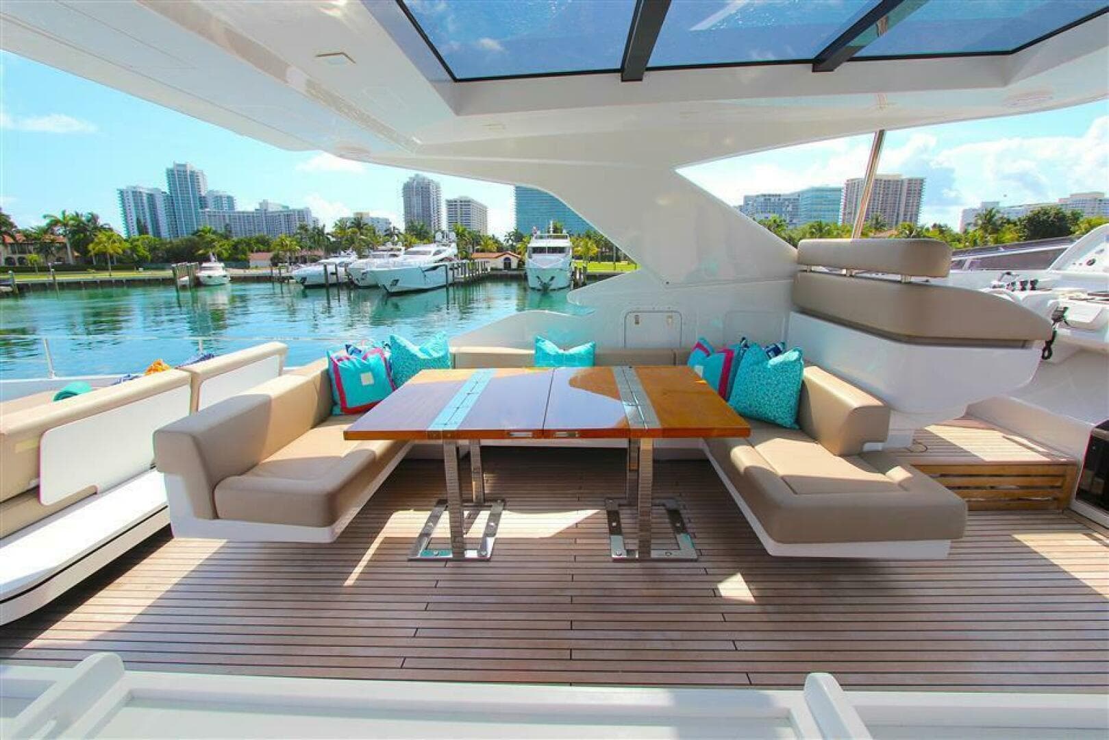 2016 Custom Line — photo 6