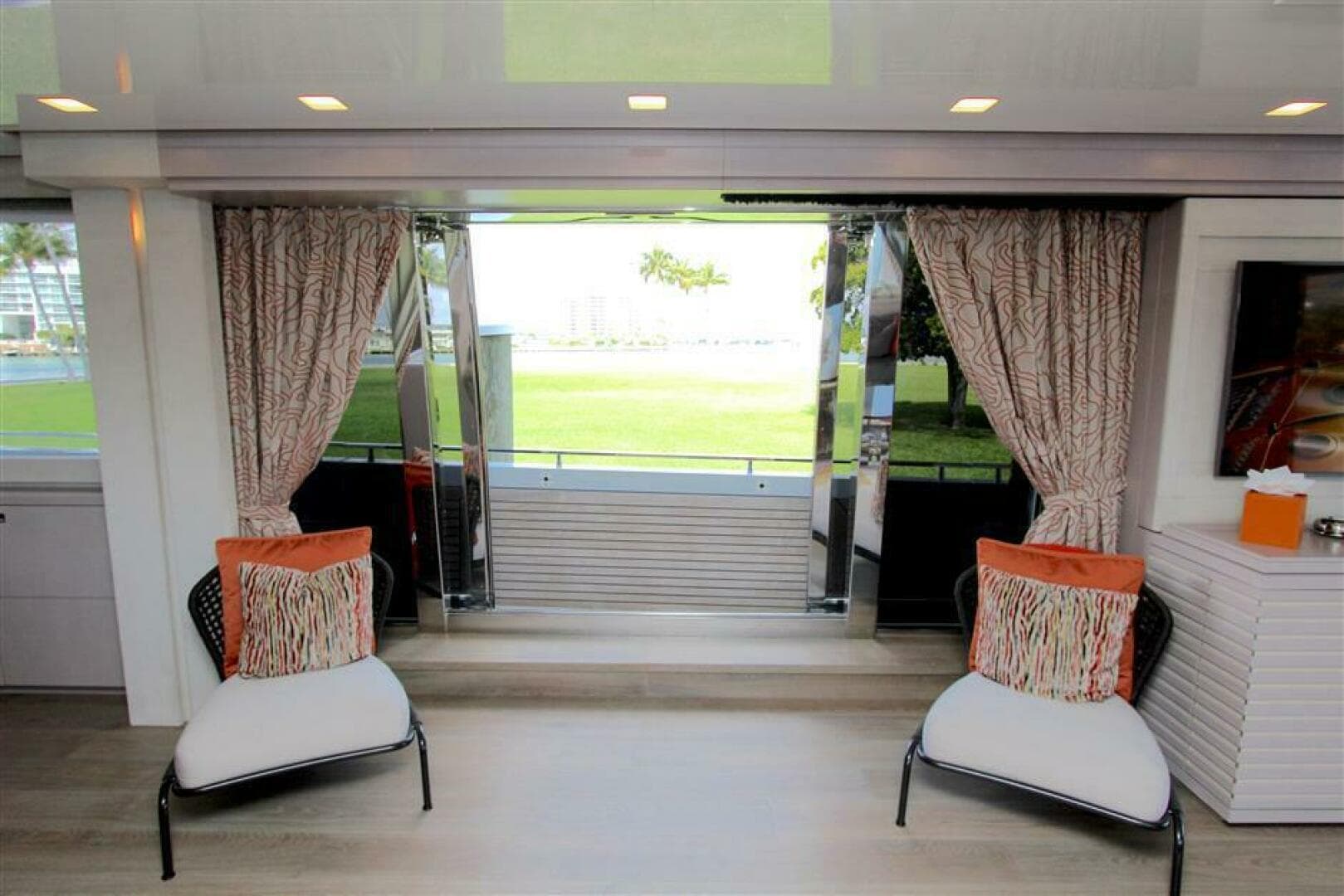 2016 Custom Line — photo 4