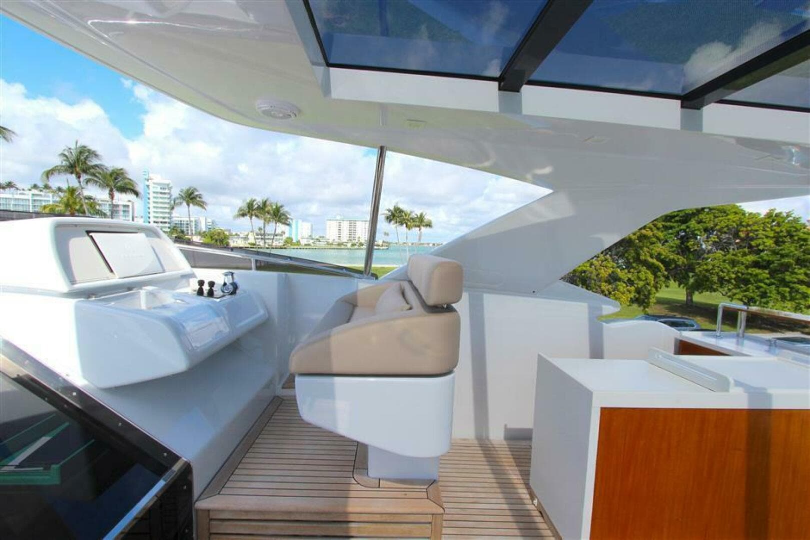 2016 Custom Line — photo 7