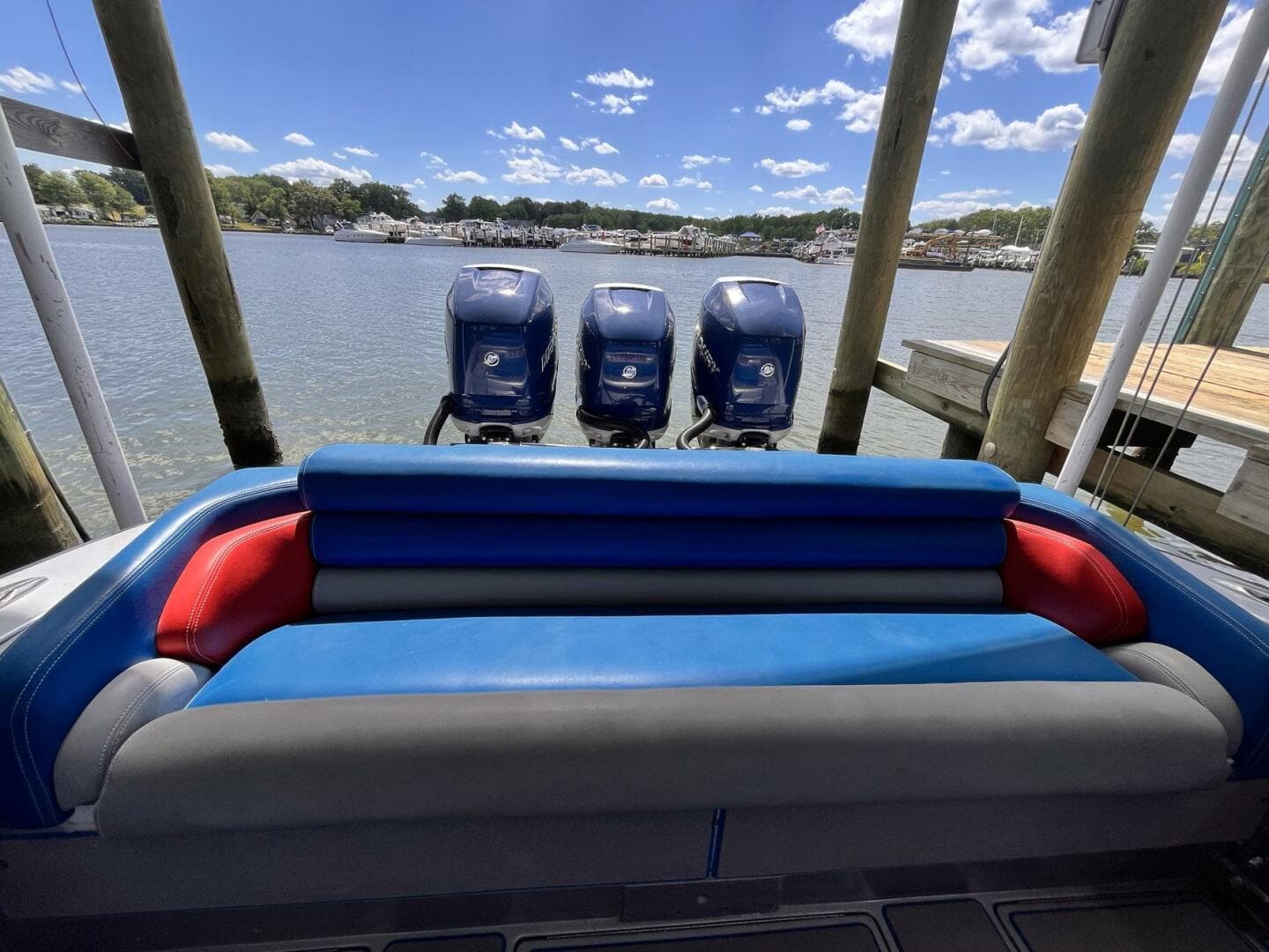 2011 Statement 380 Open — photo 11