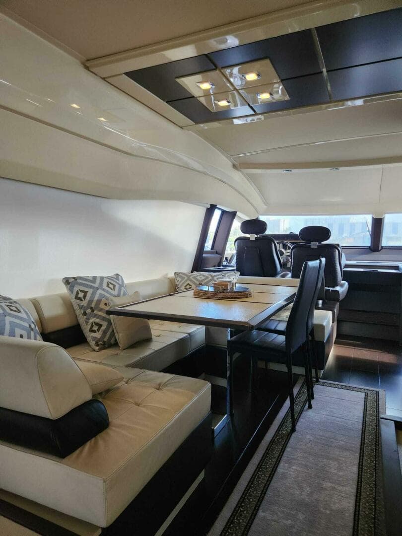 2014 Azimut Flybridge — photo 34